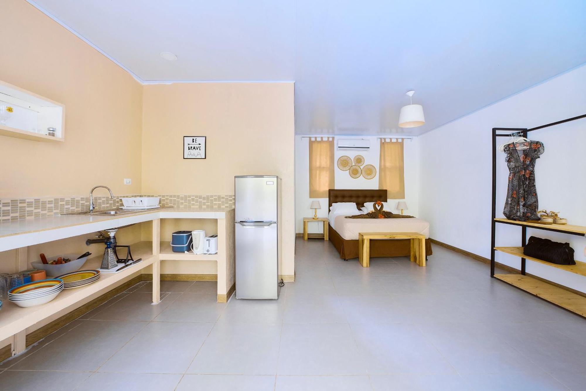 La Tica Y La Gata Hotel Puerto Viejo de Talamanca Eksteriør billede