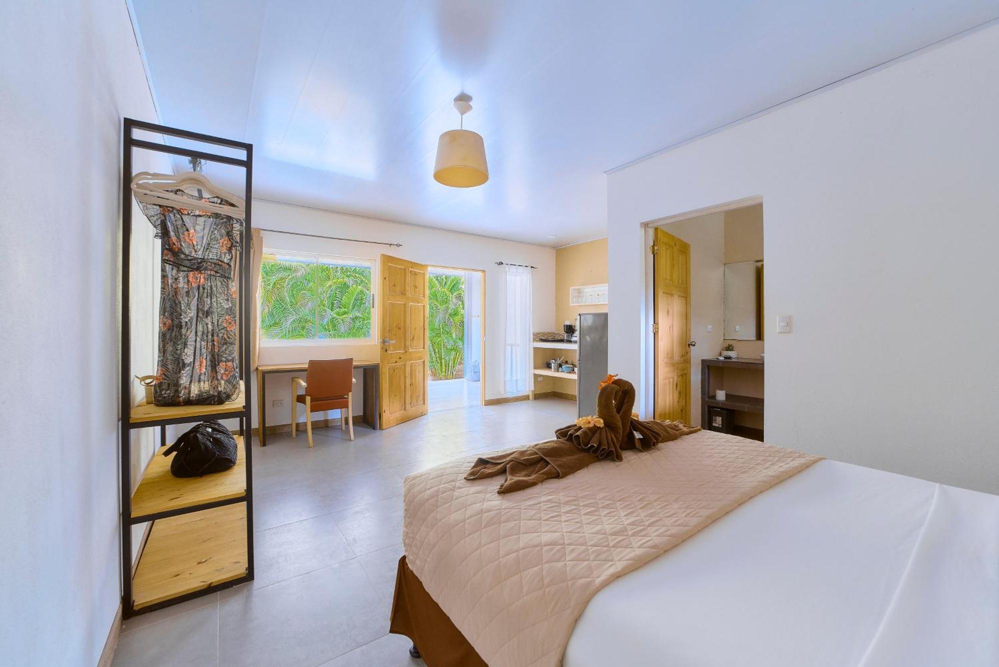 La Tica Y La Gata Hotel Puerto Viejo de Talamanca Eksteriør billede