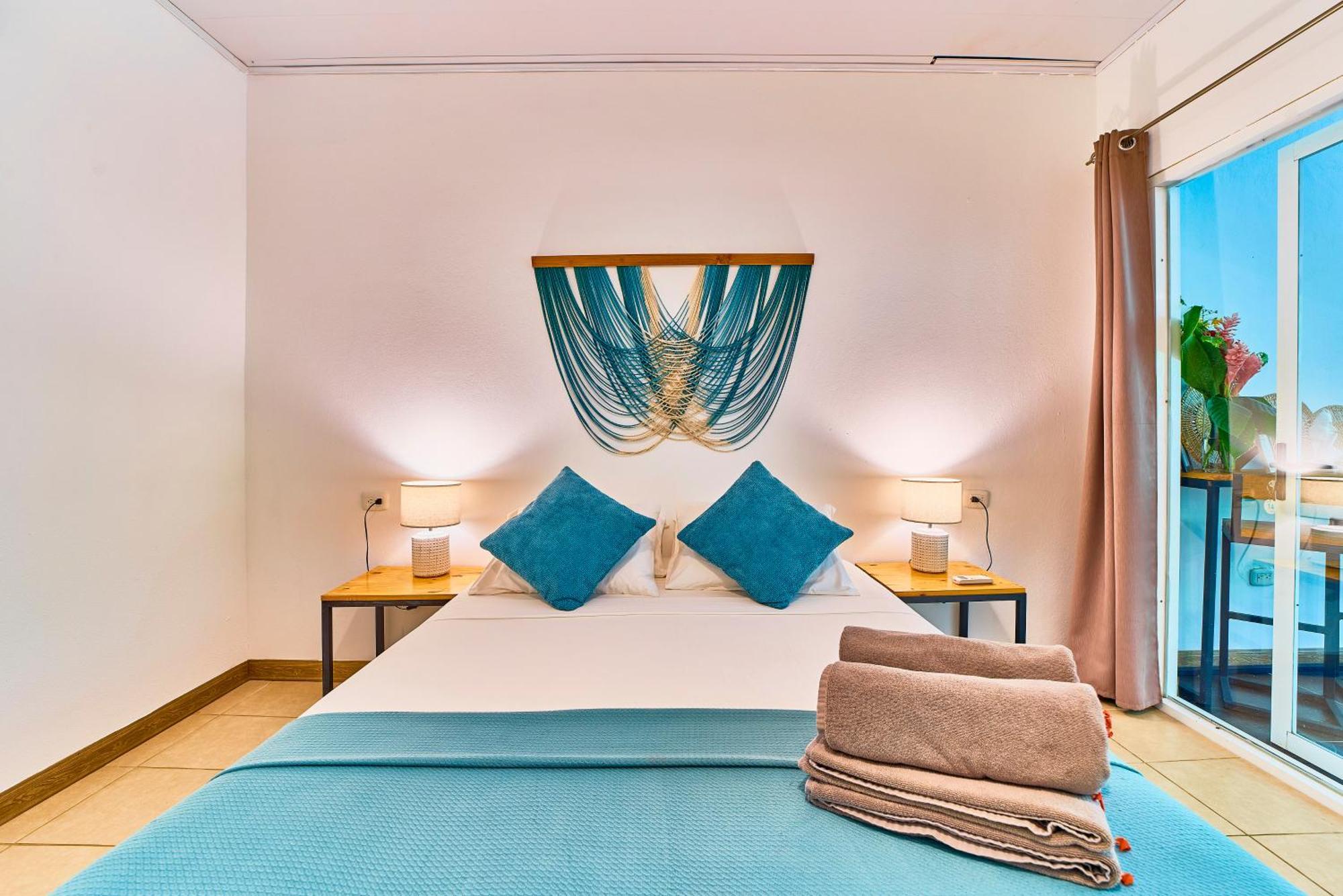 La Tica Y La Gata Hotel Puerto Viejo de Talamanca Eksteriør billede