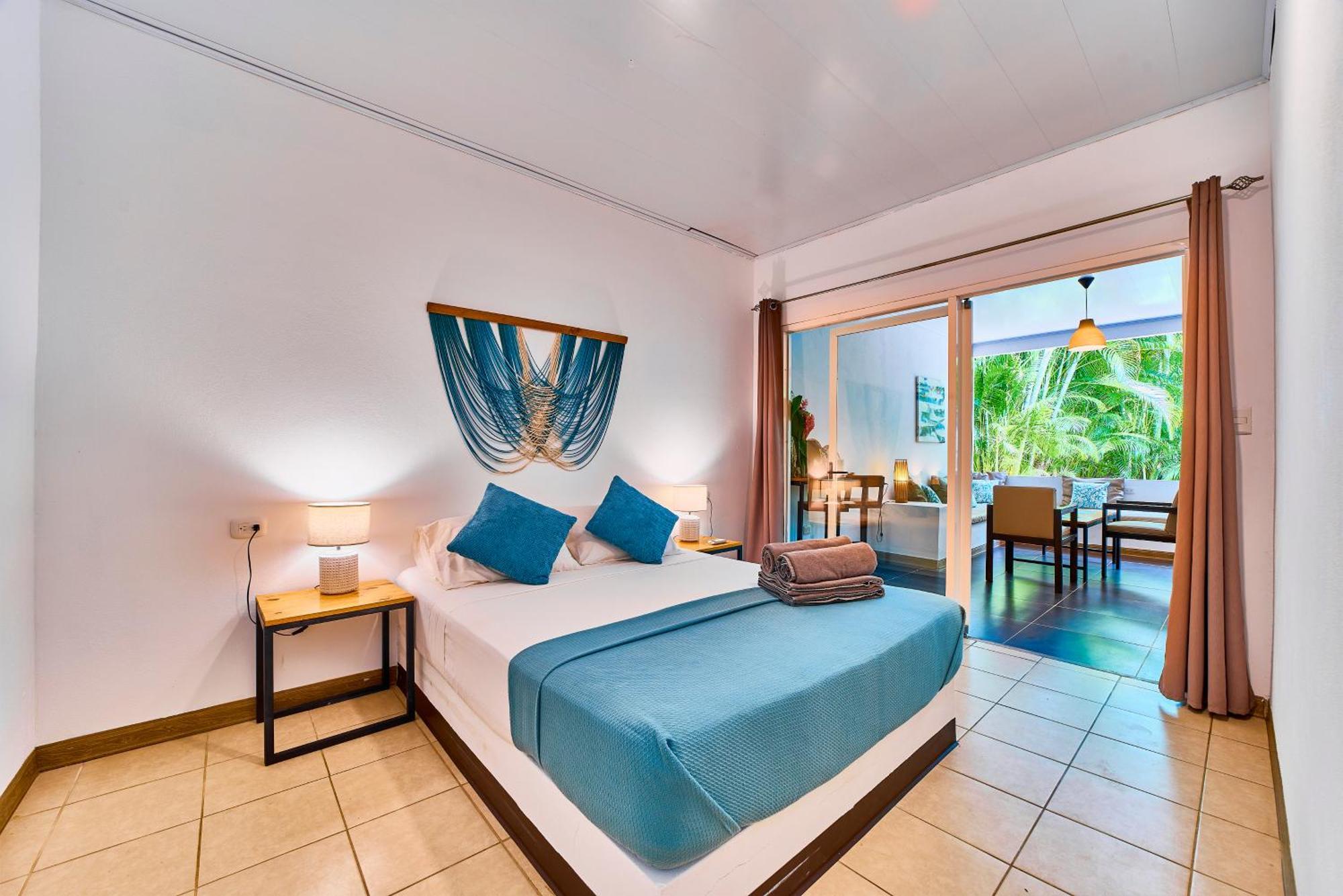 La Tica Y La Gata Hotel Puerto Viejo de Talamanca Eksteriør billede